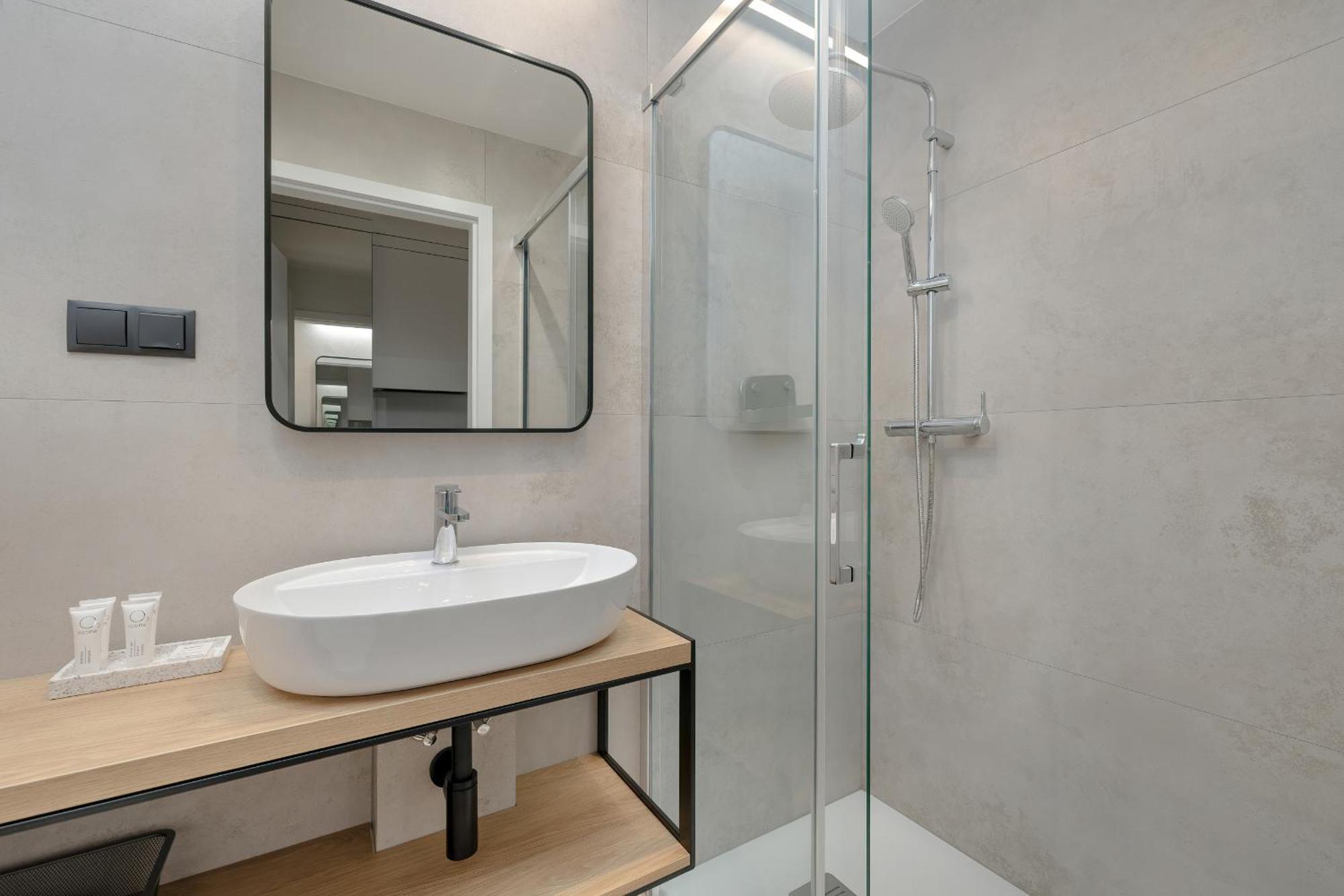 Apartament Modern In The Centre Of By Renters