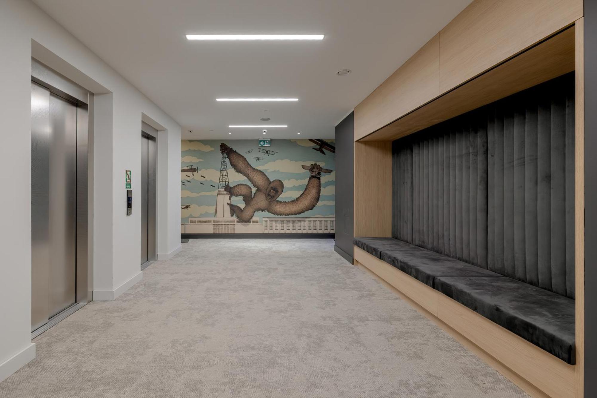 Modern In The Centre Of By Renters *
