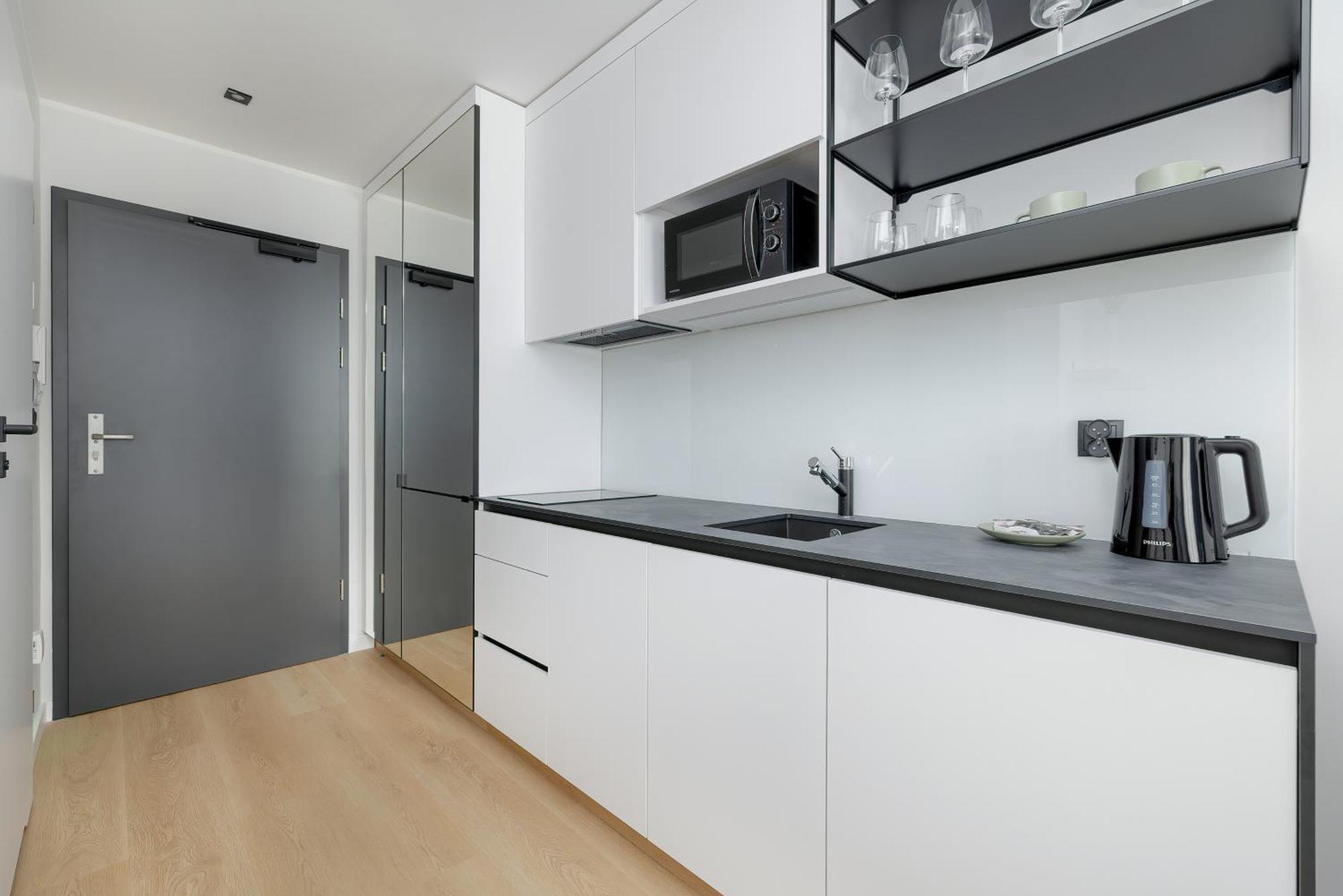 Modern In The Centre Of By Renters Poznan