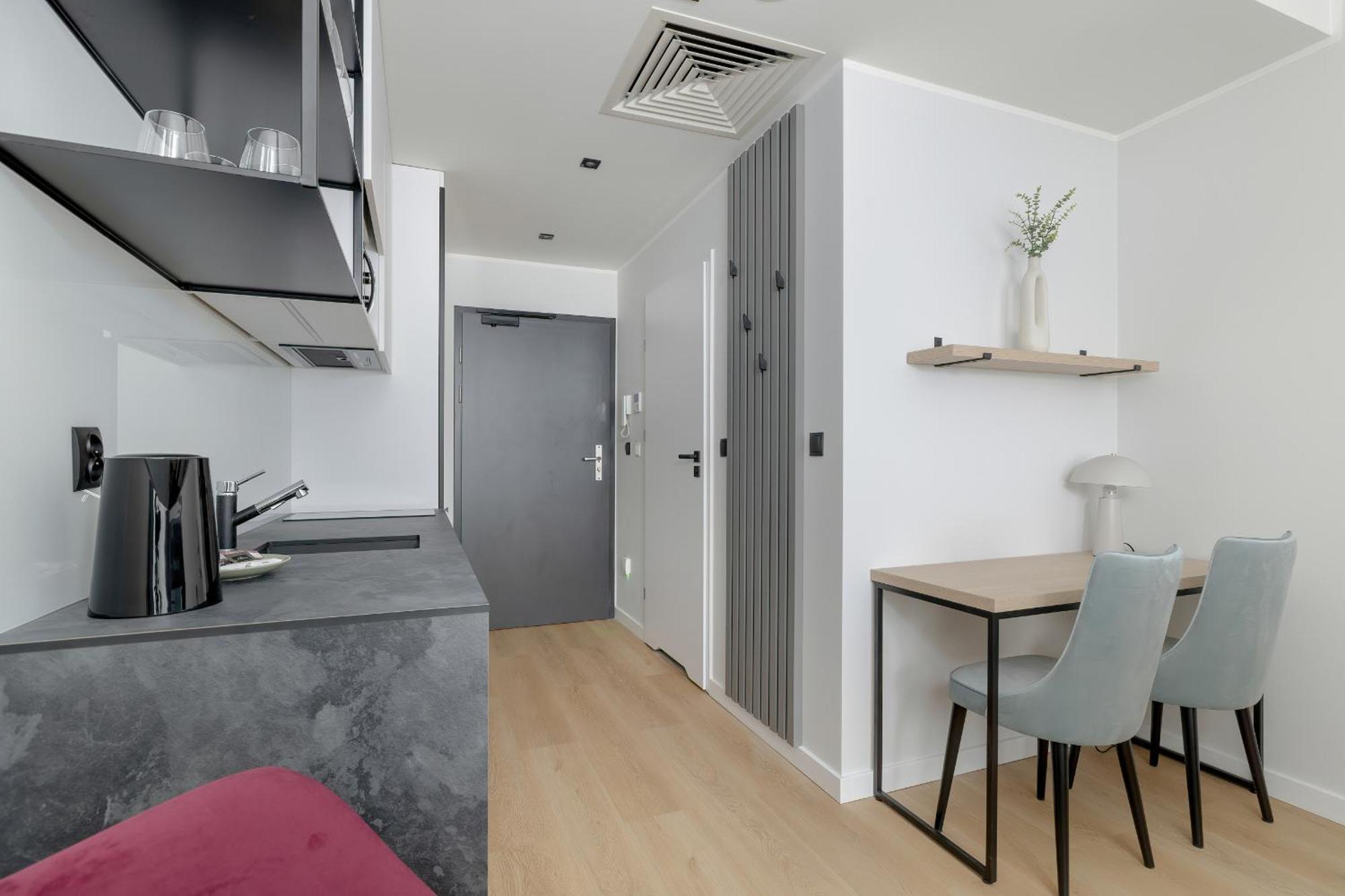 Modern In The Centre Of By Renters Poznan