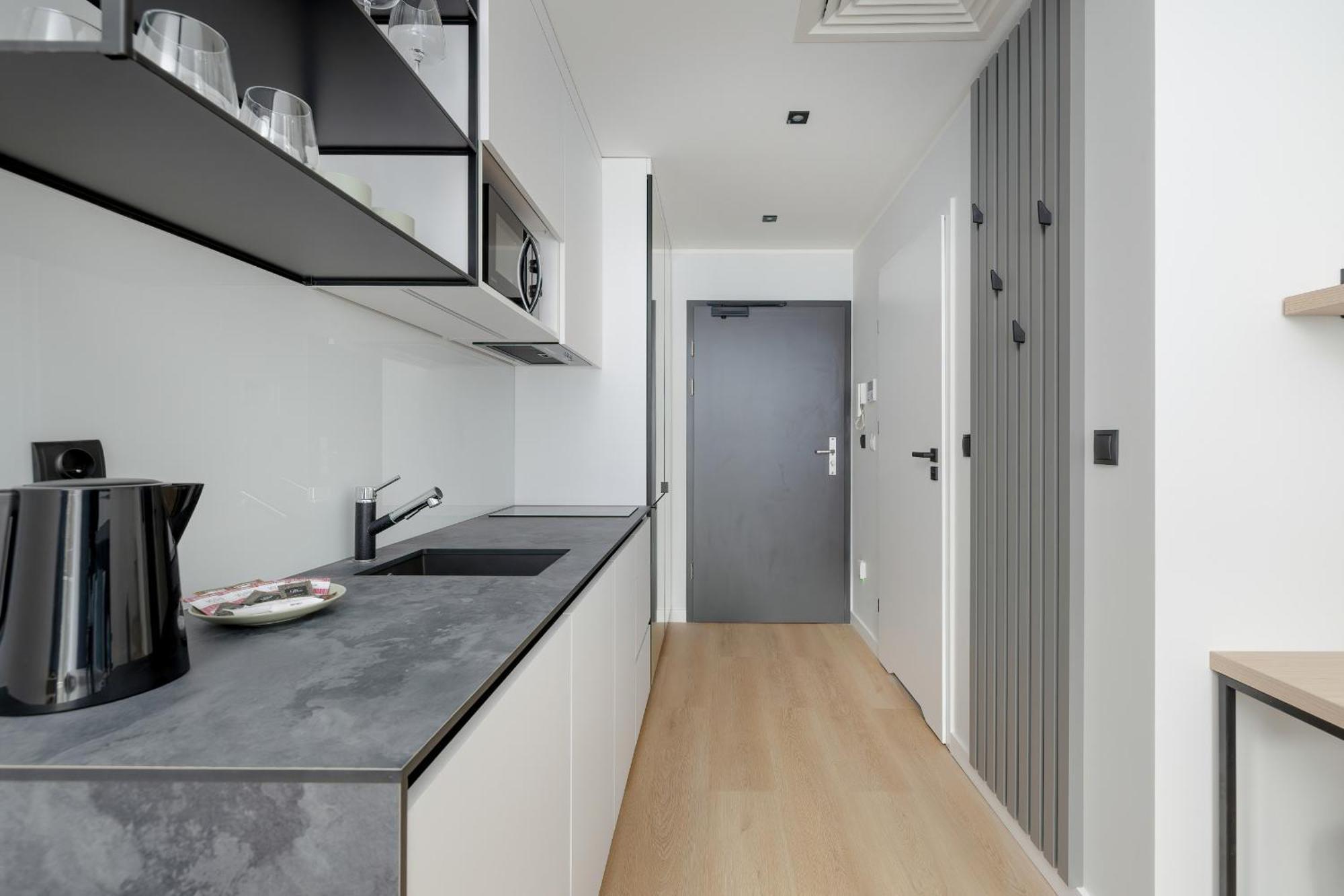 Modern In The Centre Of By Renters Poznan
